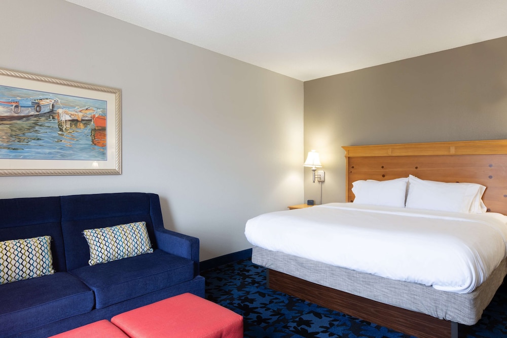 Hampton Inn & Suites Jacksonville Deerwood Park - photo 32