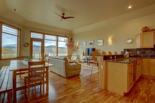 Three Rivers 3 Bedroom Home by RedAwning — 4-Star Luxury Hotel in Hood River, United States