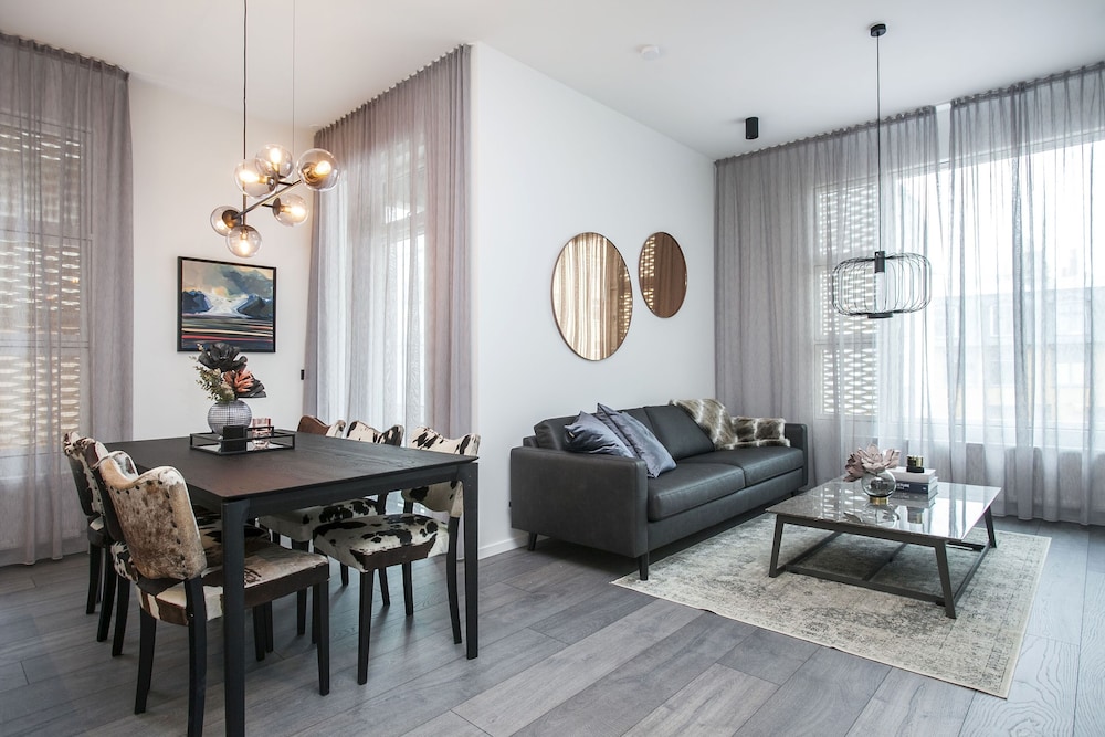 Apartment T21