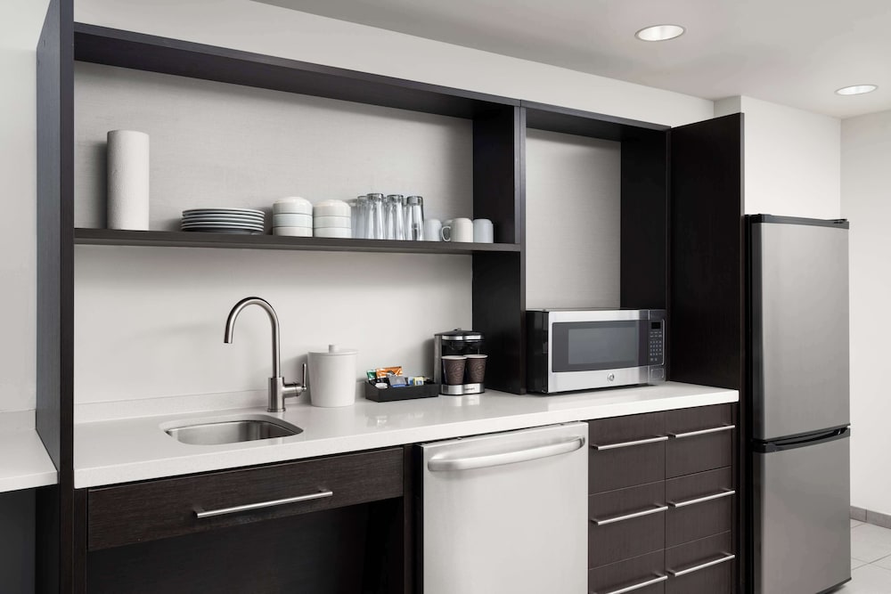 Home2 Suites by Hilton Miramar FT. Lauderdale - photo 11