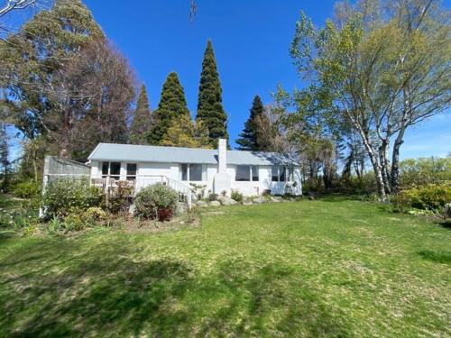 Garden Cottage Lake Tekapo — 4-Star Luxury Hotel in Lake Tekapo, New Zealand