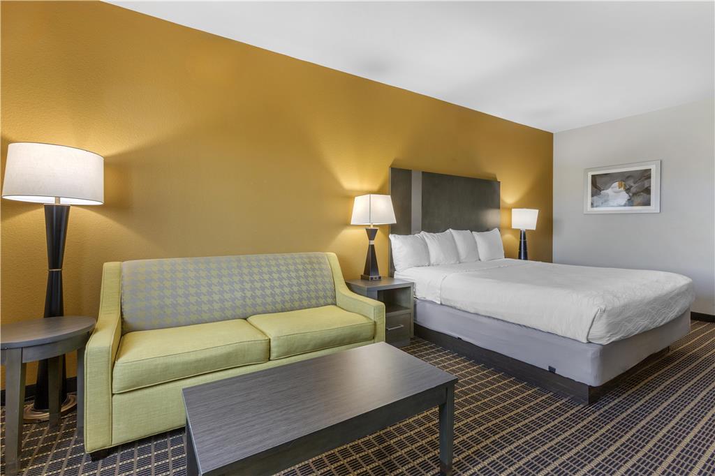 Best Western Plus Lampasas Inn & Suites - photo 11