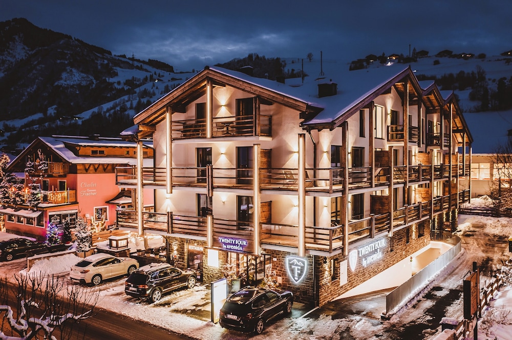 24 by AvenidA Mountain Residence — 4-Star Luxury Hotel in Kaprun, Austria