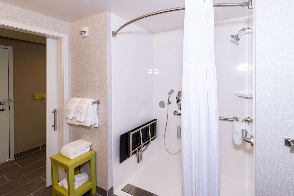 Hampton Inn by Hilton Selma - photo 22