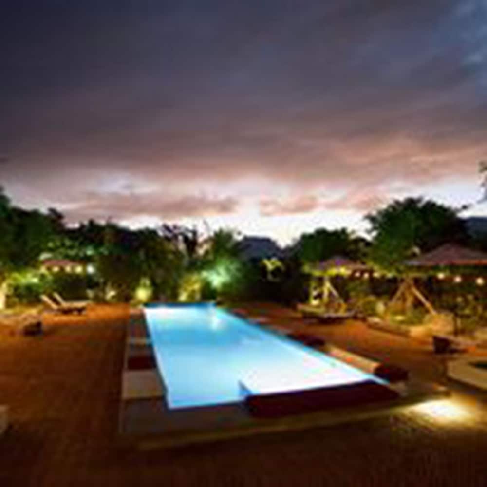 Malibu Popoyo - carbon neutral hotel in Tola