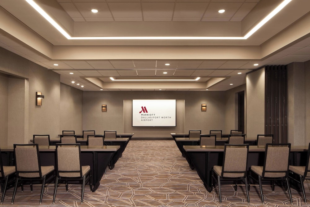 Dallas Fort Worth Airport Marriott - photo 65