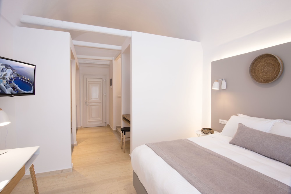 Louis Studios Hotel — Agia Paraskevi — photo 3
