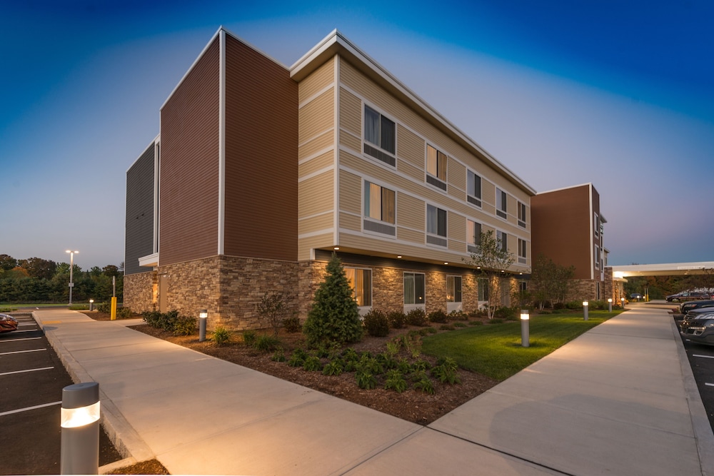 Fairfield by Marriott Inn & Suites Plymouth White Mountains - photo 54
