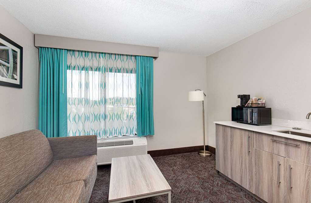 La Quinta Inn by Wyndham Pigeon Forge Dollywood - photo 15