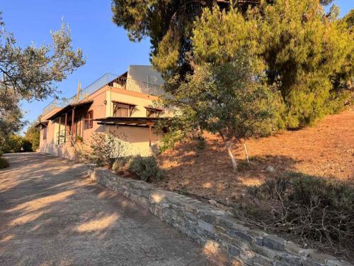 Fousa Home — 4-Star Luxury Hotel in Poros, Greece