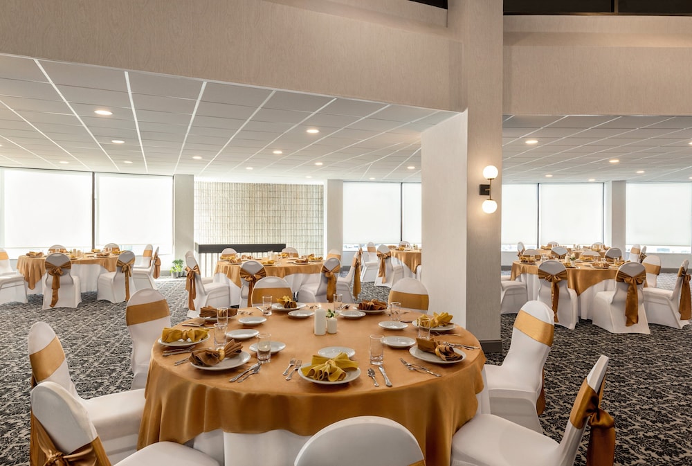 Holiday Inn Philadelphia Arpt Stadium Area - photo 29