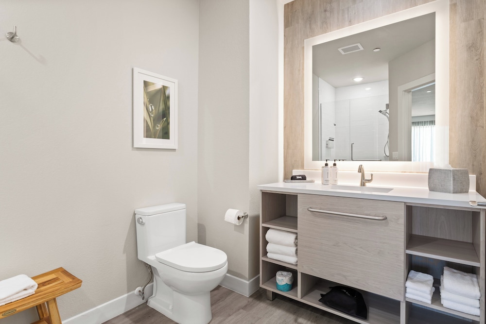 EVEN Hotel Austin Uptown Near The Domain by IHG - photo 24