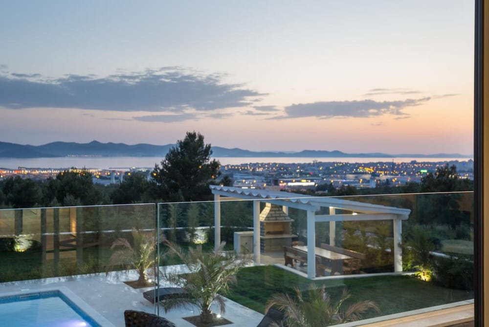 Villa Panorama Zadar — 4-Star Luxury Hotel in Zadar, Croatia