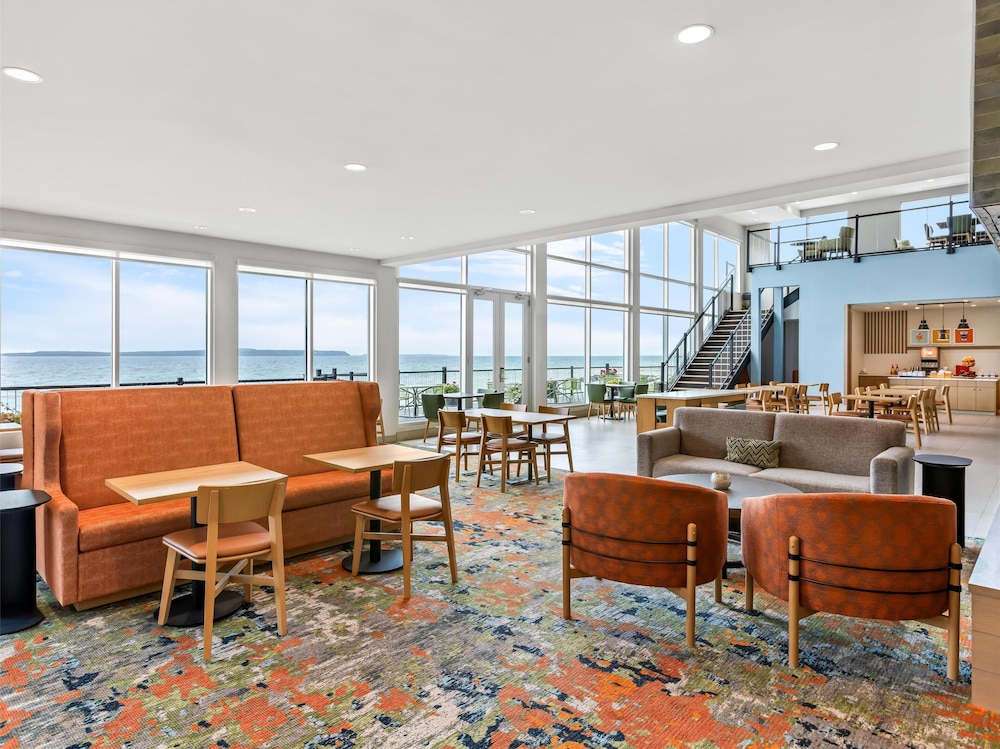 Hampton Inn by Hilton St Ignace Lakefront Mackinac - photo 5