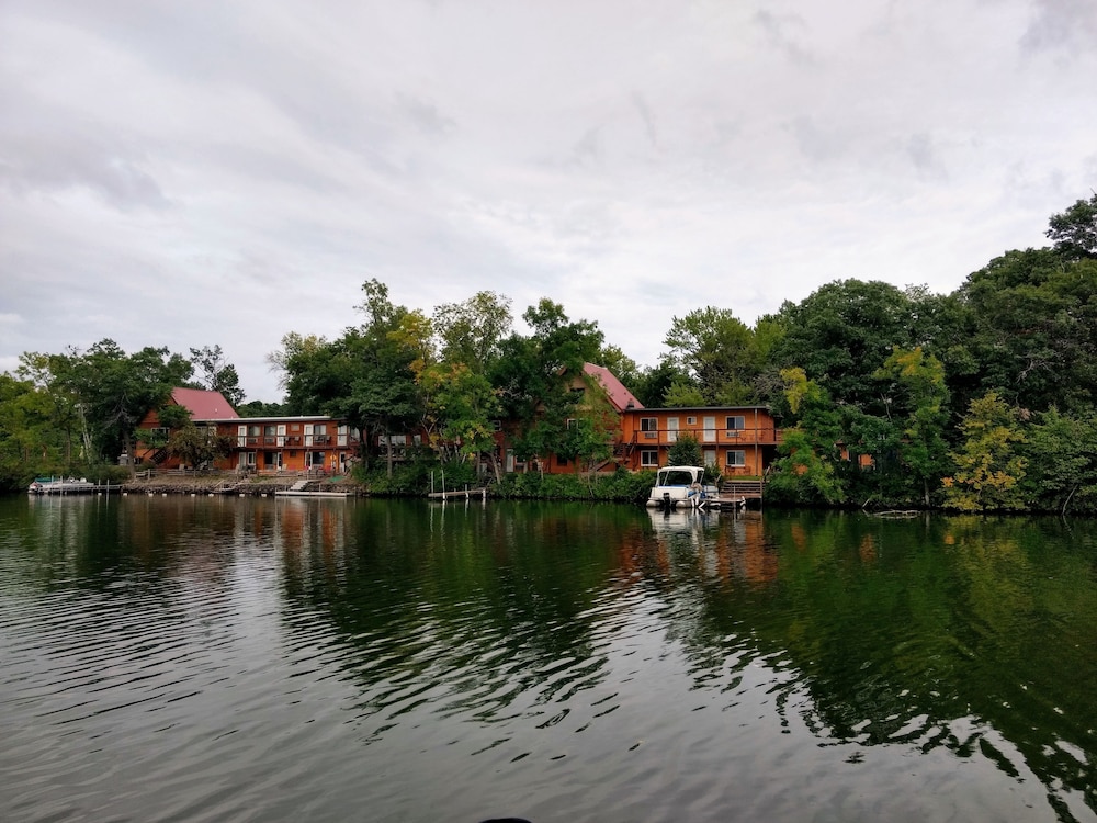 Curriers Lakeview Lodge - photo 120