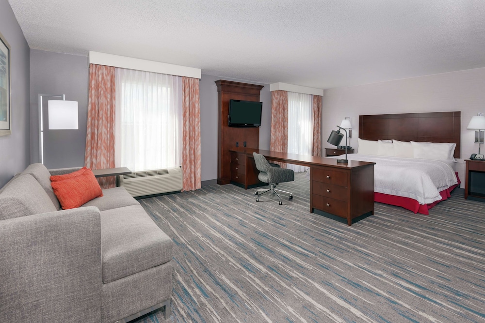 Hampton Inn & Suites Orlando Airport @ Gateway Village - photo 16