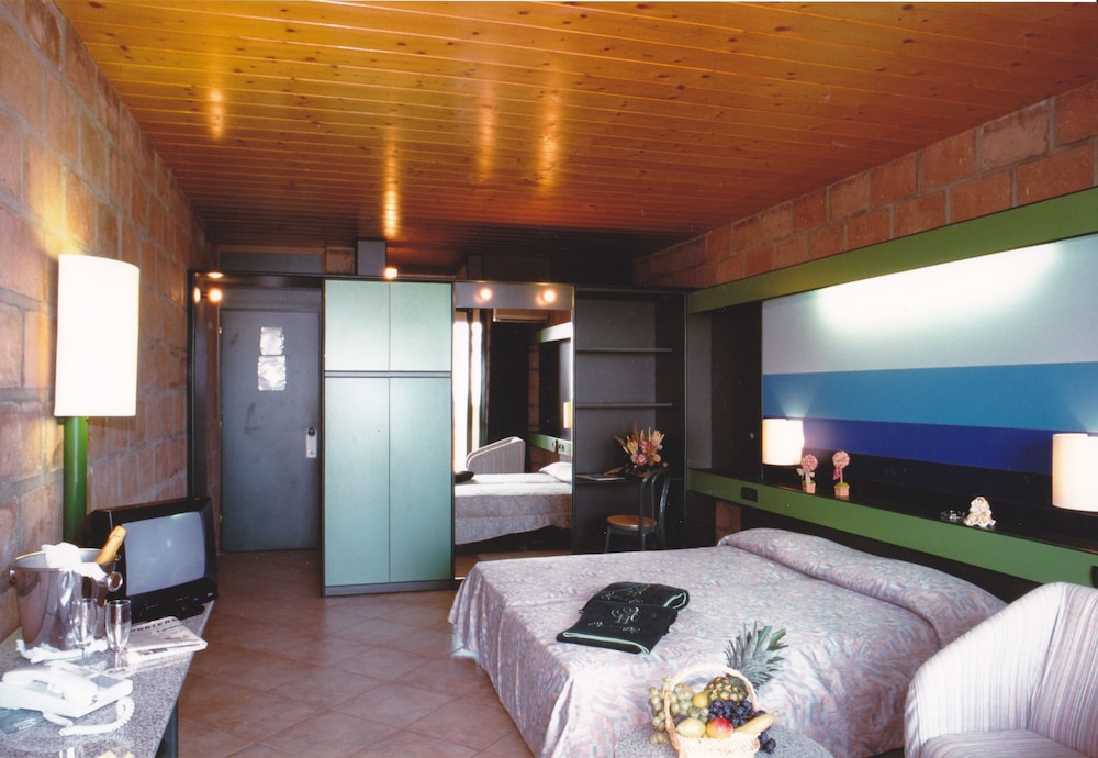 Eco Village Baia delle Ginestre — Teulada — photo 3