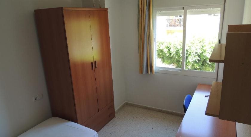 Residencia Universitaria Balc n del Romeral — 4-Star Luxury Hotel in Malaga, Spain