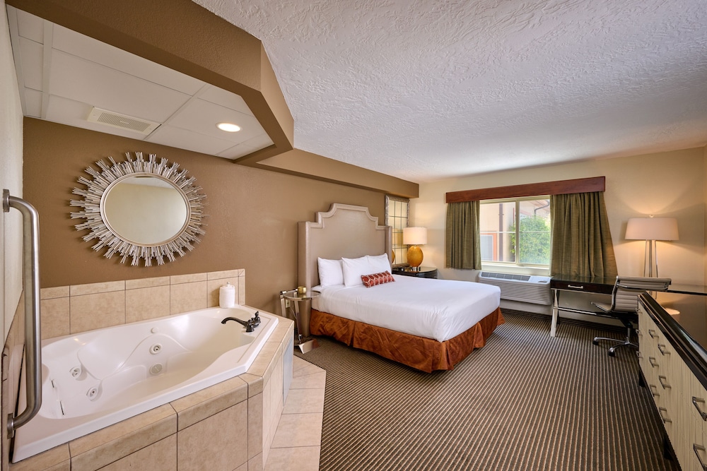 AmericInn by Wyndham Hailey Sun Valley - photo 12