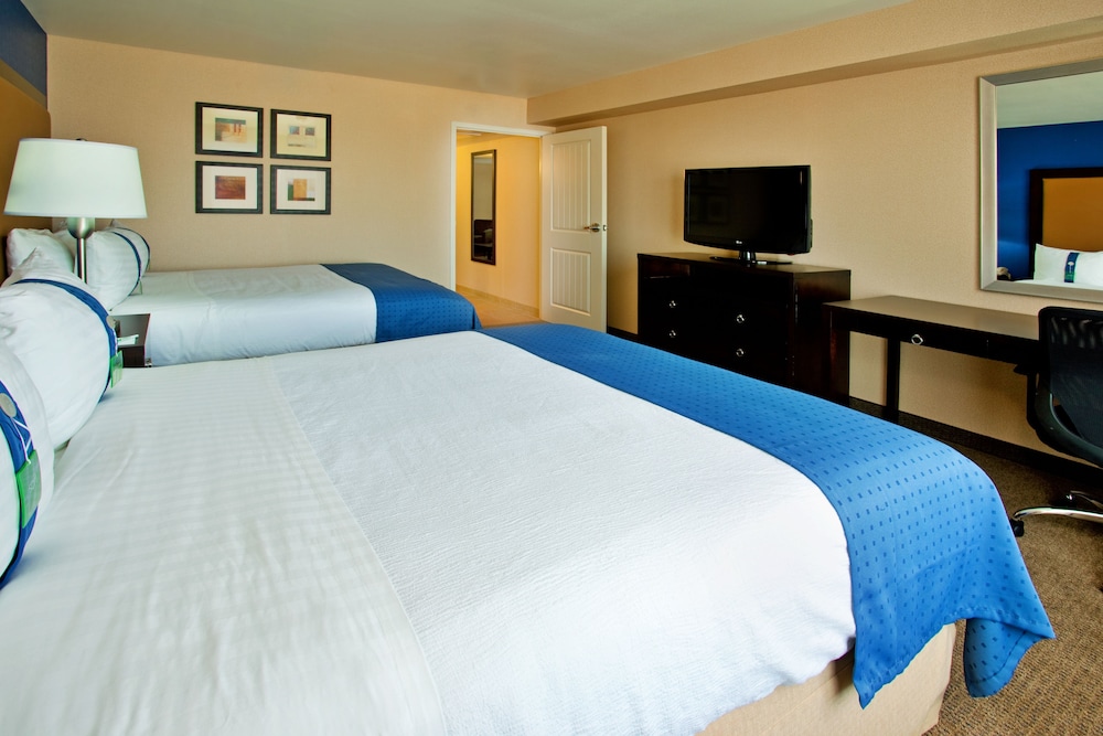 Holiday Inn Hotel & Suites Phoenix Airport By Ihg - photo 7