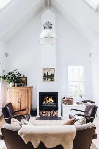 The Garden Loft at Poets Lodge — 4-Star Luxury Hotel in Daylesford, Australia