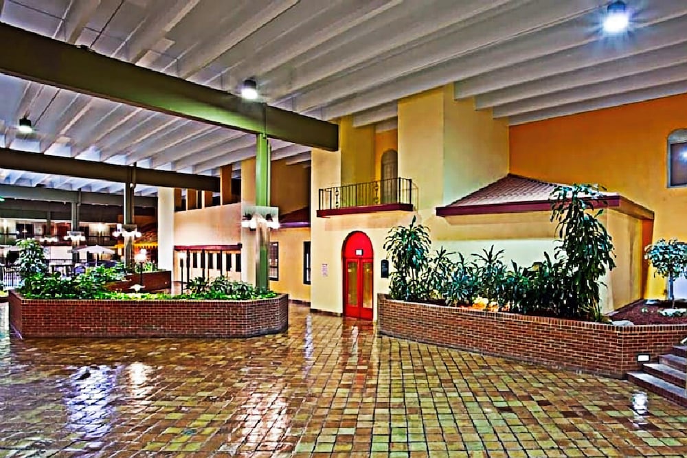 Ramada by Wyndham Indiana - photo 4