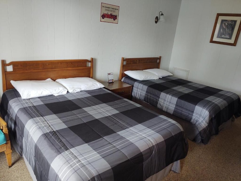 Firehouse Inn - photo 7
