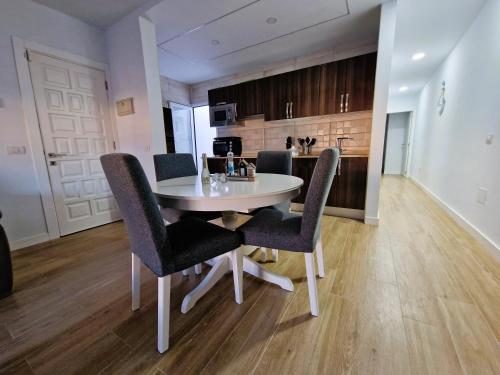Malvasia 5 - carbon neutral hotel in Unknown City