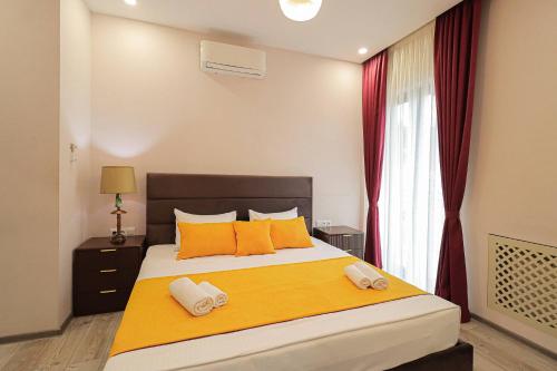 Comfortable 2BR Apt with 3 Balconies by Wehost