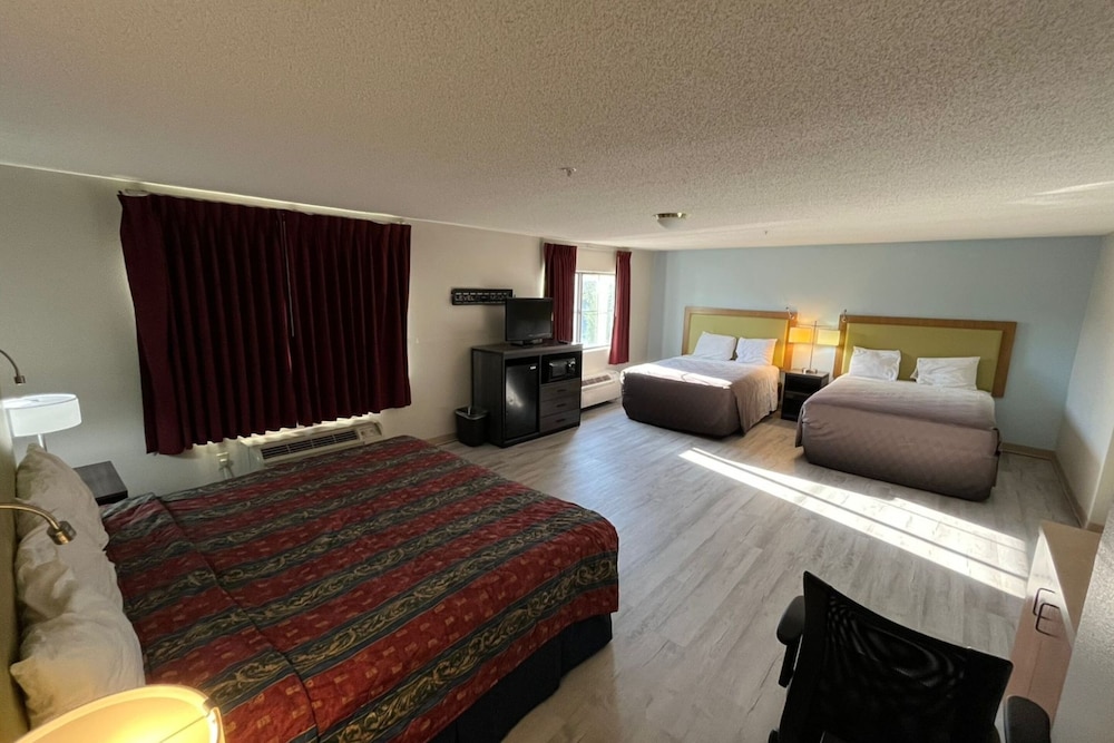 Coratel Inn and Suites by Jasper Wesley Hospital - photo 13