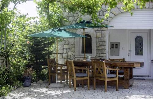 Apartments with parking space Banjol Rab 22226 — 4-Star Luxury Hotel in Rab, Croatia