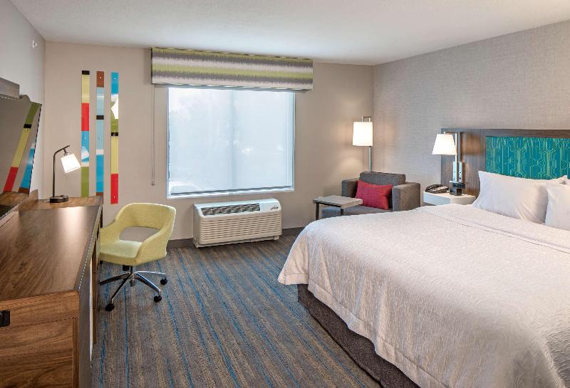 Hampton Inn Columbus NE - photo 28