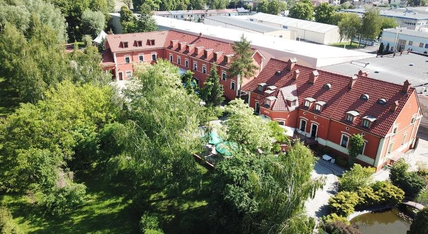 Dworek 1885 — hotel in Ostrzeszow
