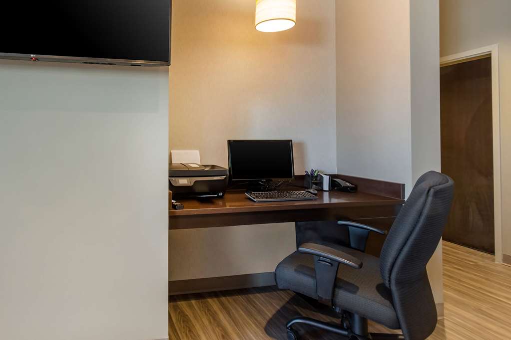 Sleep Inn & Suites Tampa South - photo 42