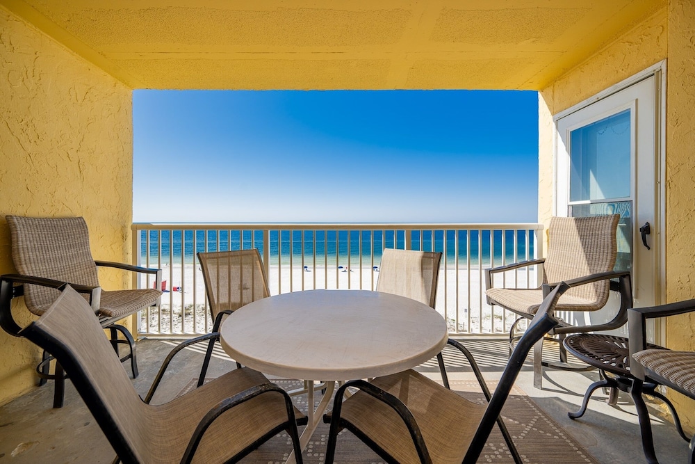 Driftwood Towers 6d 2 Bedroom Condo - photo 26