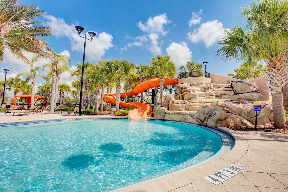 Solterra Sunshine Villa townhome with private pool in a resort setting - photo 26