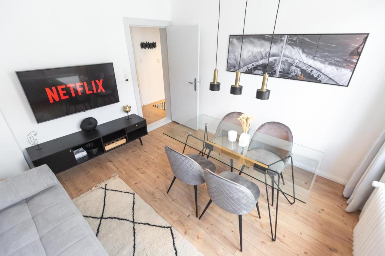 Bheaven I Explorer Premium Apartment — 4-Star Luxury Hotel in Bremerhaven, Germany
