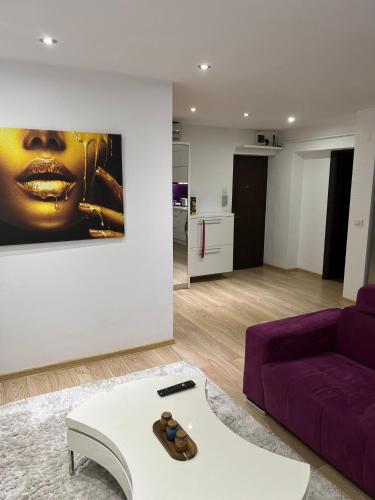 Ultracentral cu terasa Etaj unu — 4-Star Luxury Hotel in Ramnicu Valcea, Romania