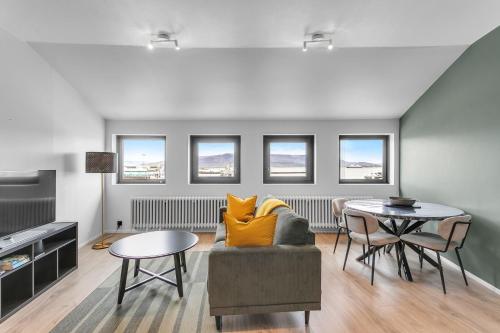 Apartment T6
