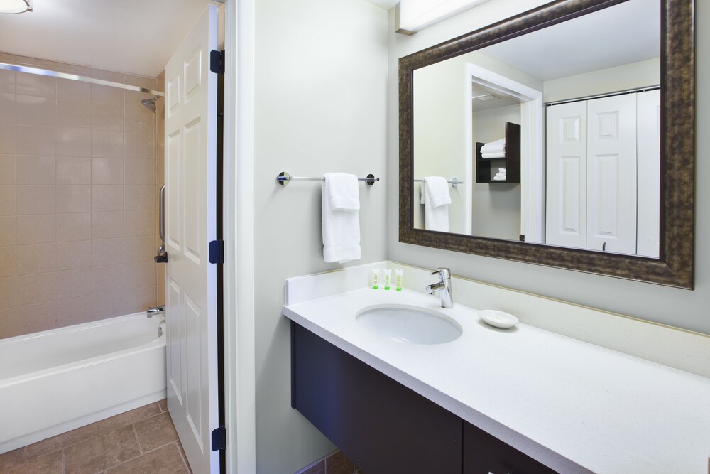 Staybridge Suites Cleveland Mayfield Heights Beachwood by IHG - photo 27