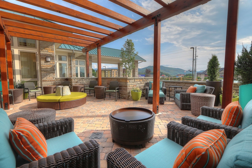 Hilton Garden Inn Pigeon Forge - photo 81