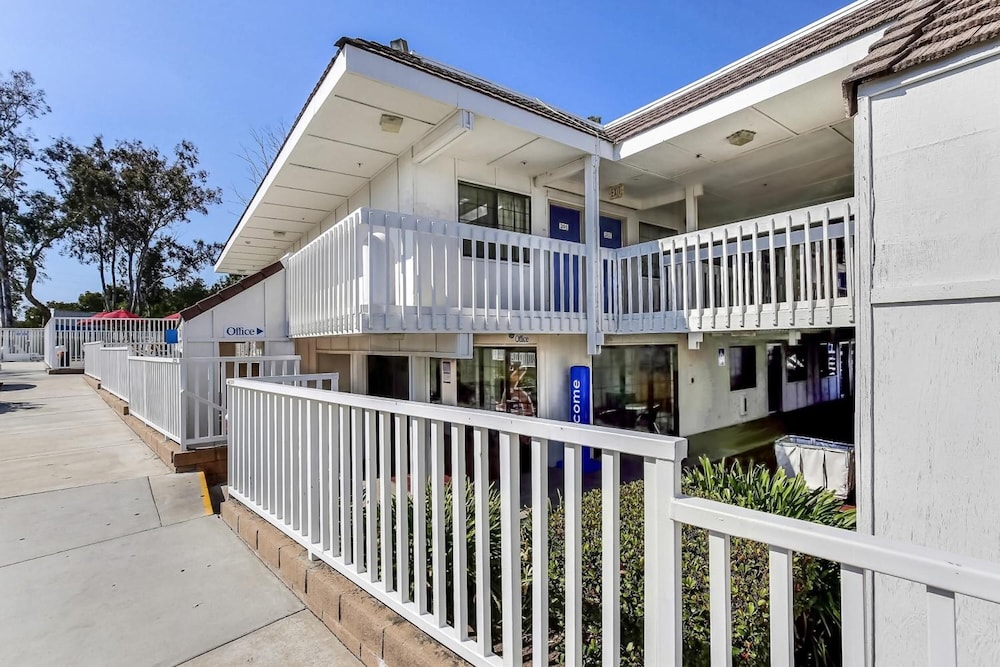 Super 8 by Wyndham Livermore - photo 29