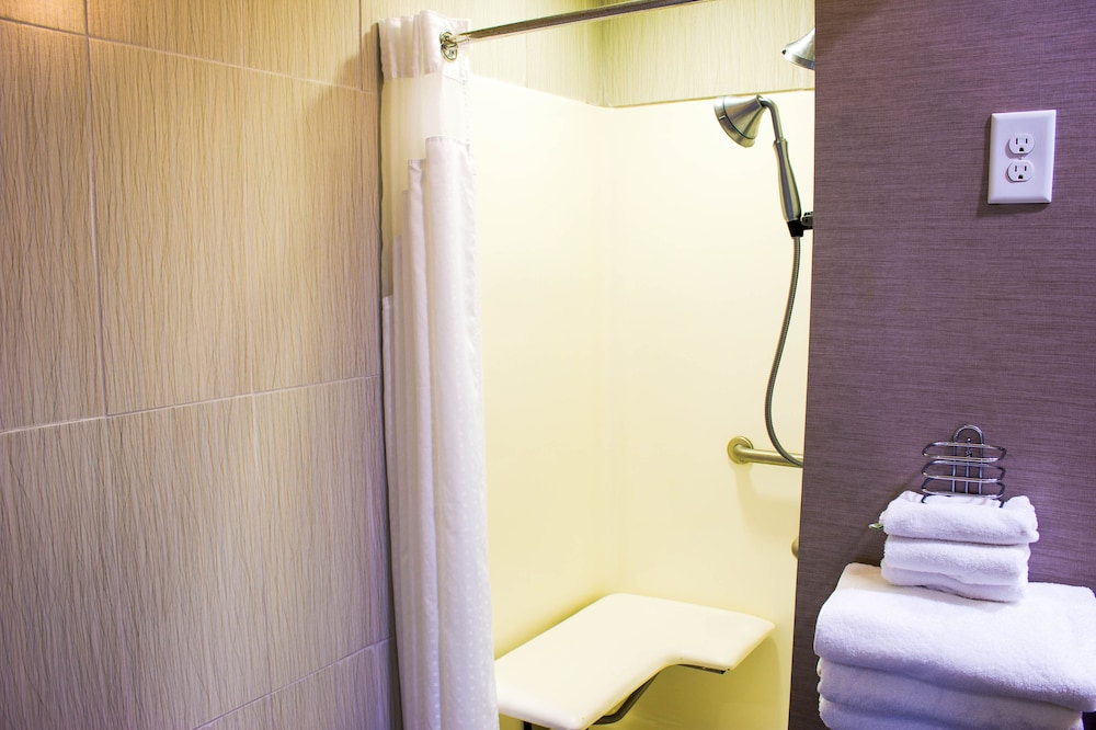 Holiday Inn Express Hotel & Suites Havelock NW N - photo 8