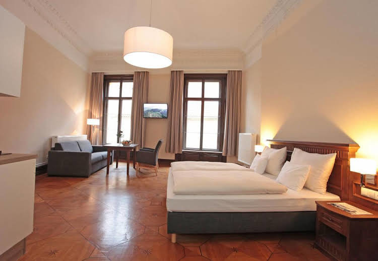 Apartments Altes Konsulat — 4-Star Luxury Hotel in Stralsund, Germany