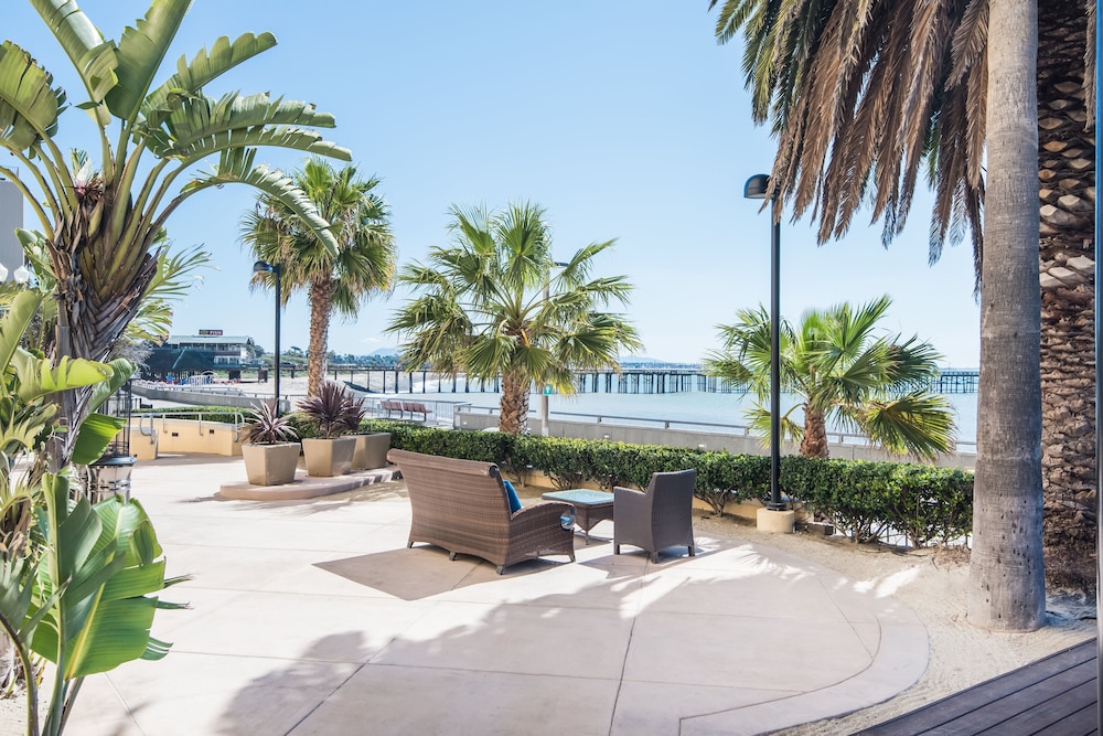 Crowne Plaza Ventura Beach by IHG - photo 52