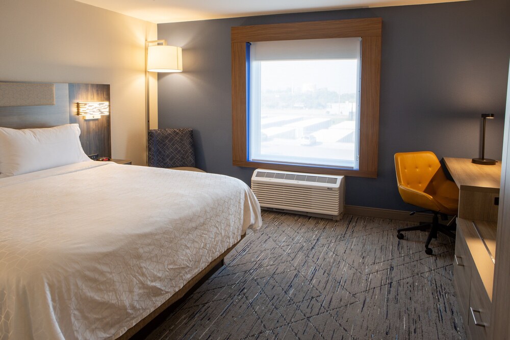 Holiday Inn Express & Suites Sioux City Southern Hills by IHG - photo 36