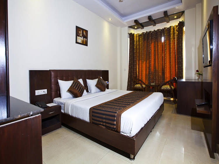 OYO Rooms Cyber City Grand