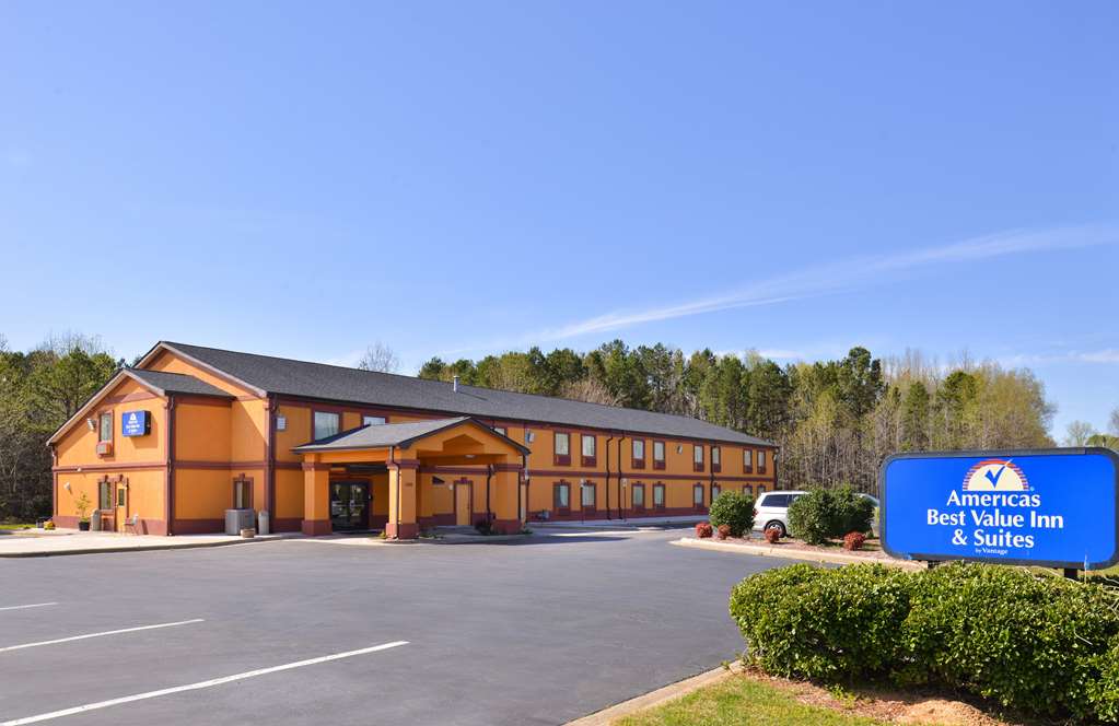 Americas Best Value Inn & Suites Albemarle — hotel in Albemarle