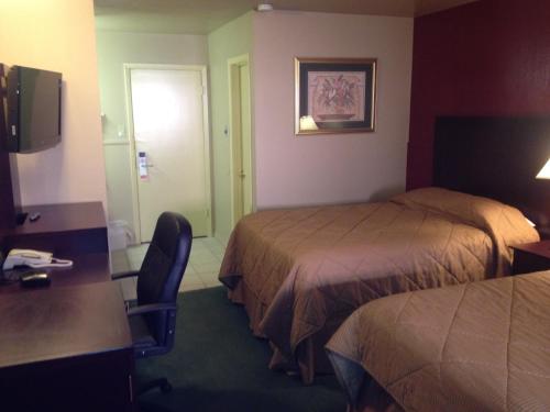 Colonial Inn Monahans - photo 8