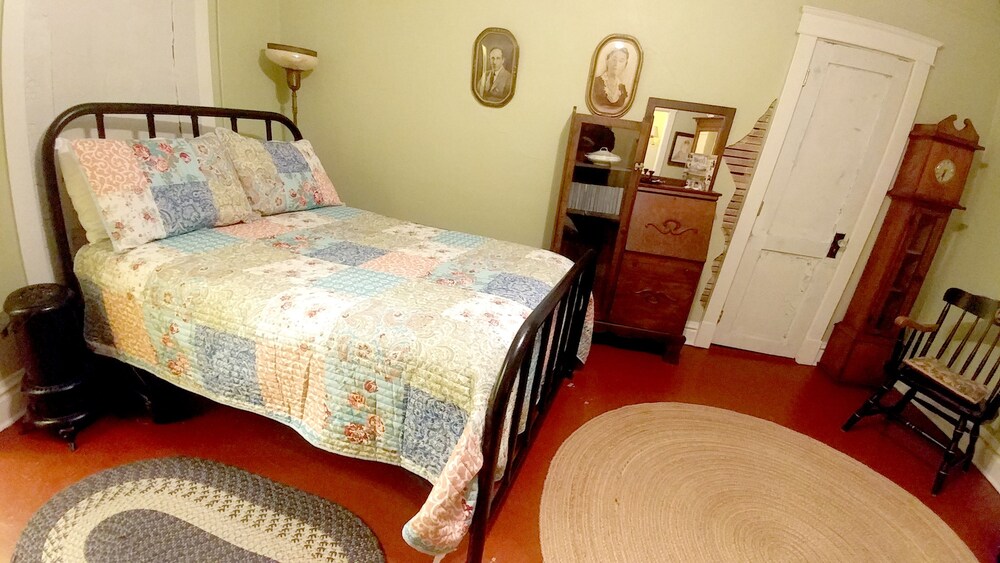 Historic Whiting Hotel Suites - photo 39